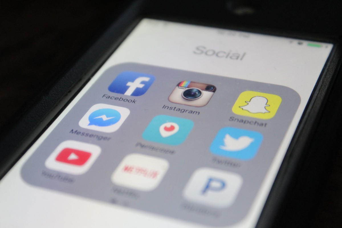  ¿Las redes sociales favorecen o perjudican el desarrollo social de niños, niñas y adolescentes?